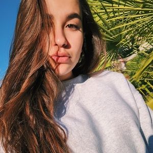 Meet your Posher, Mai